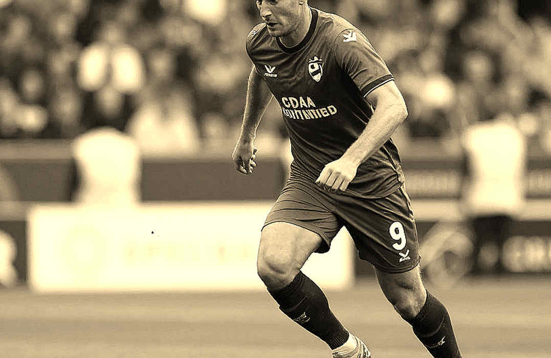 Immutable Ledger, Zero Sourcing: Can Blockchain Make Football's Transfer Window Truthful?