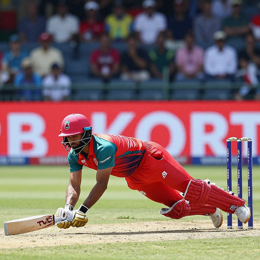 The Dew Ledger, the Toss Myth: Reading the Asia Cup in the Emirates at Night