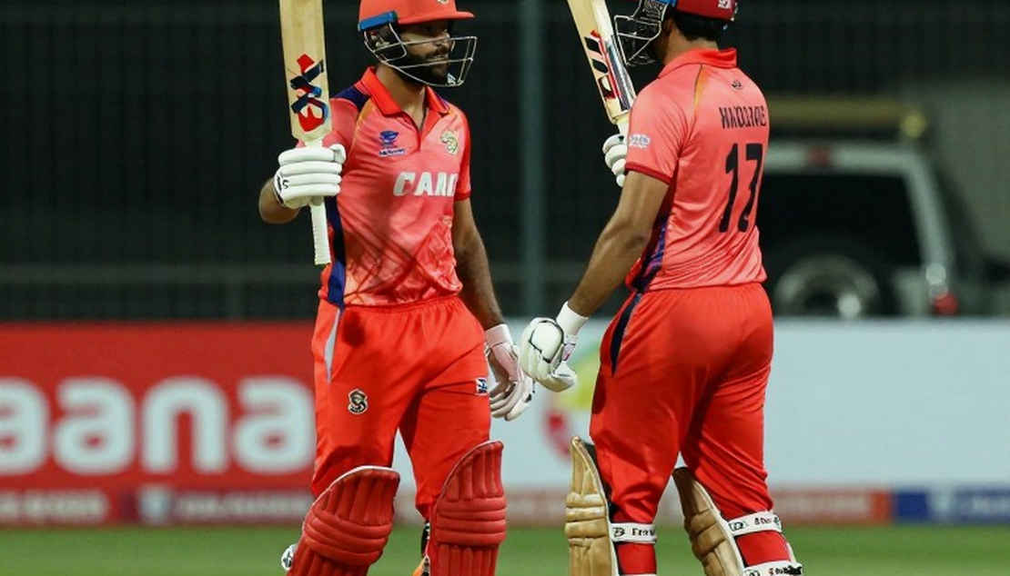 Capsey's Gloves, England's Balance Sheet, and the WBBL Throne Question Capsey's Gloves, England's Balance Sheet, and the WBBL Throne Question