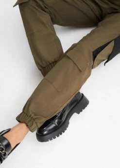 Rainbow Pantalon Cargo à Détails Contrastants -Libre Mode Winkel 23211812 dZPYEv67